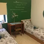 לינה וארוחת בוקר Maltese סליאמה